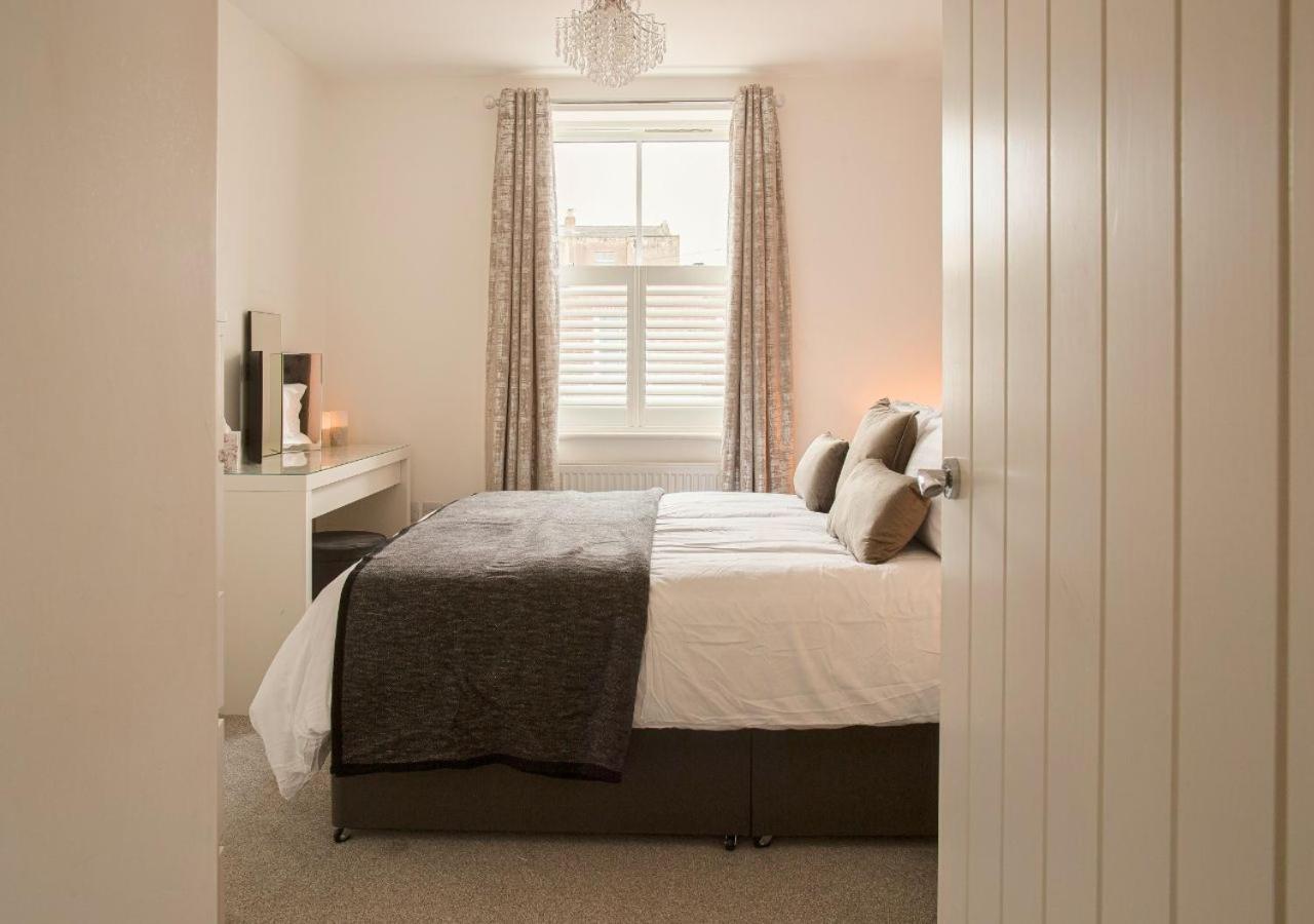 Villa Stunning 2 Bed With Private Patio And Free Parking Cheltenham Esterno foto