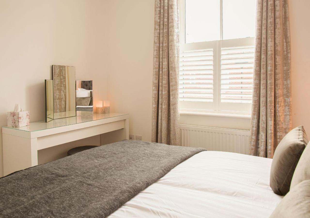 Villa Stunning 2 Bed With Private Patio And Free Parking Cheltenham Esterno foto