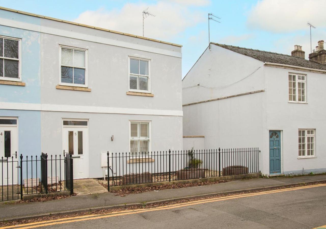 Villa Stunning 2 Bed With Private Patio And Free Parking Cheltenham Esterno foto