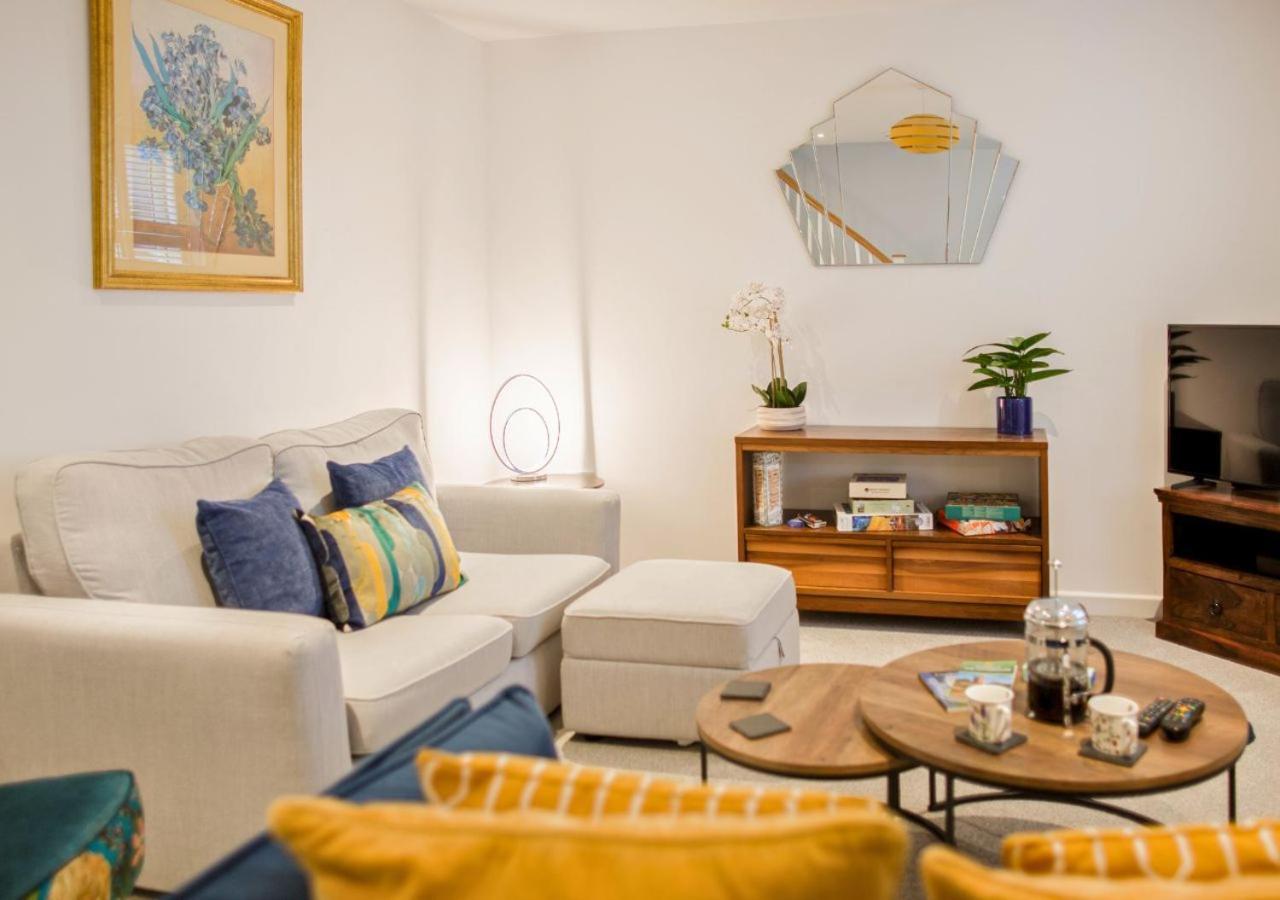 Villa Stunning 2 Bed With Private Patio And Free Parking Cheltenham Esterno foto