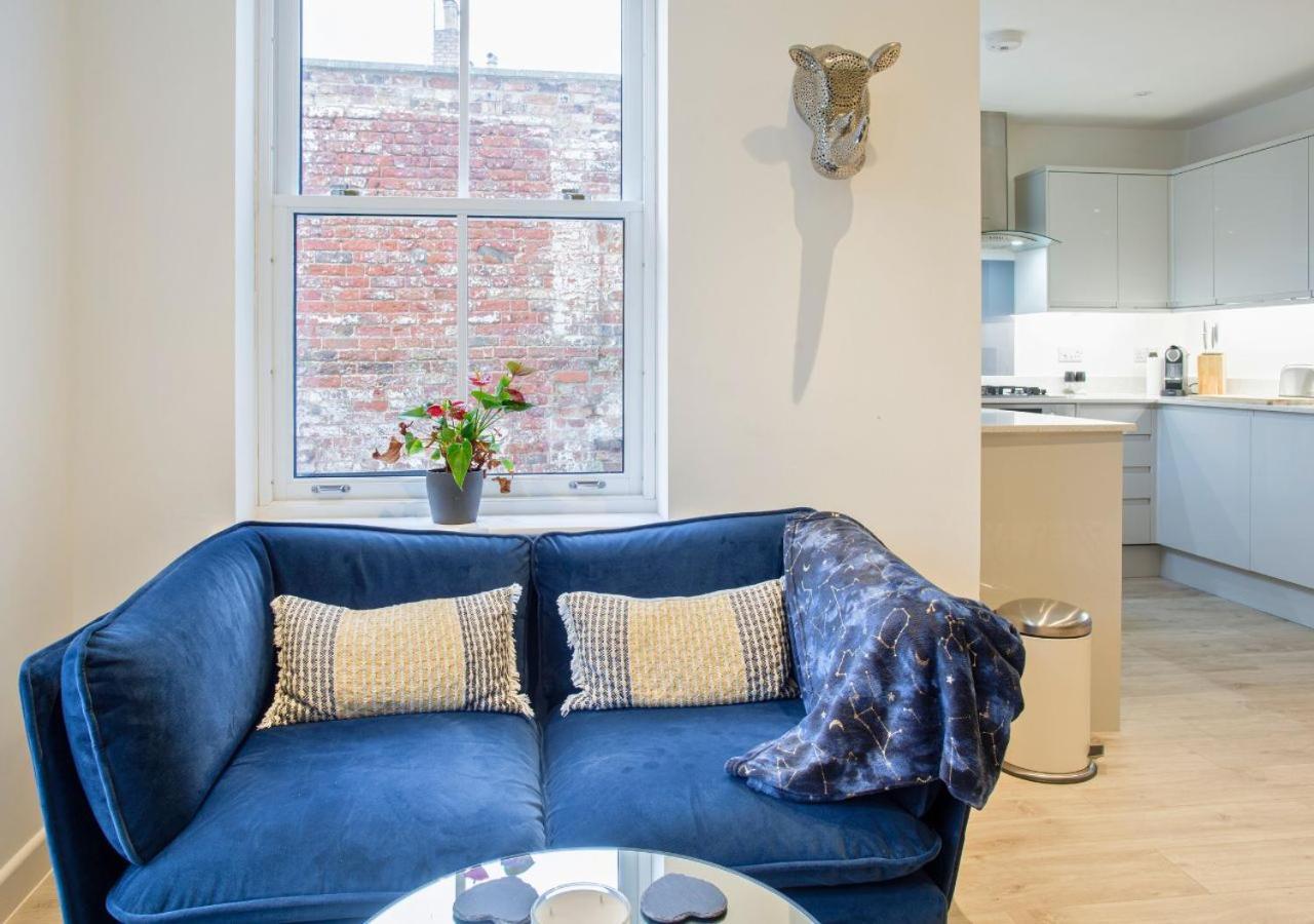 Villa Stunning 2 Bed With Private Patio And Free Parking Cheltenham Esterno foto