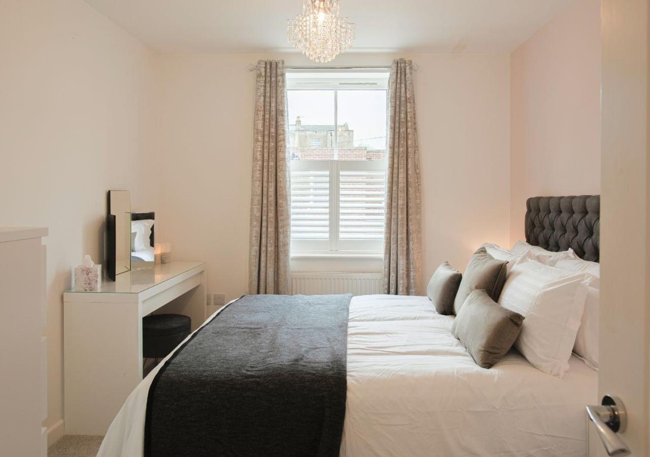 Villa Stunning 2 Bed With Private Patio And Free Parking Cheltenham Esterno foto
